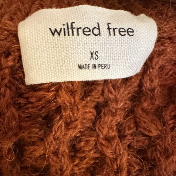 Aritzia Cardigan - Picture 3 of 8